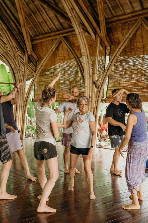 Готель Sava Eco Retreat Padangan  Екстер'єр фото